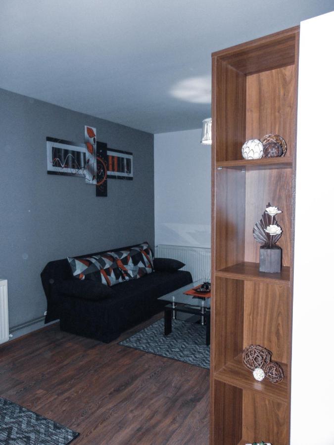 Stan Na Dan - Apartman Djordjevic Vranje Ngoại thất bức ảnh